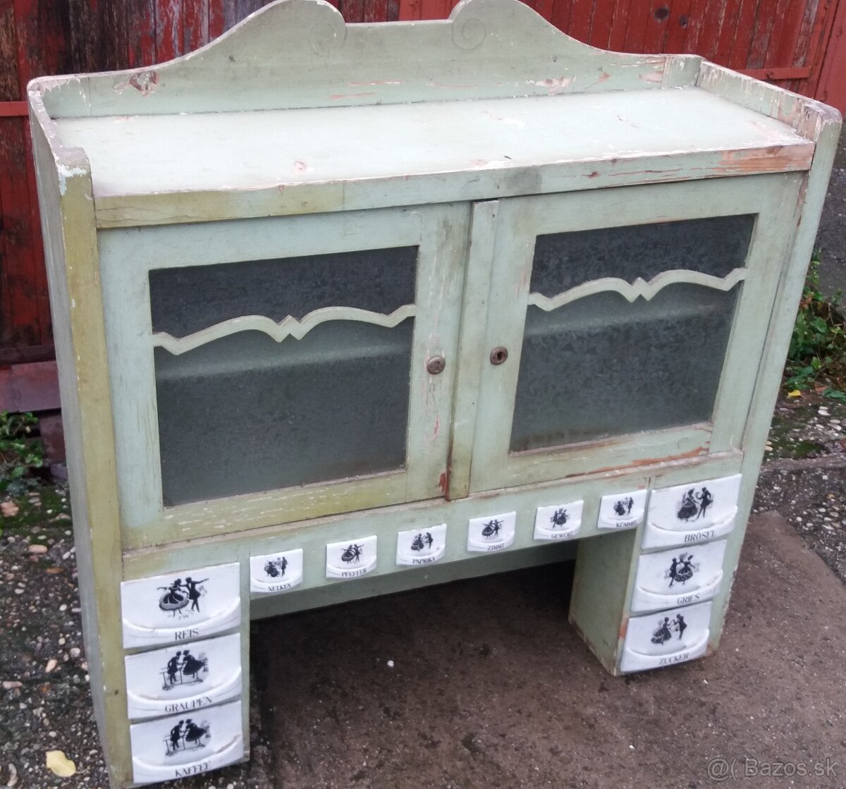 Kredenc porcelanove šufliky - 3