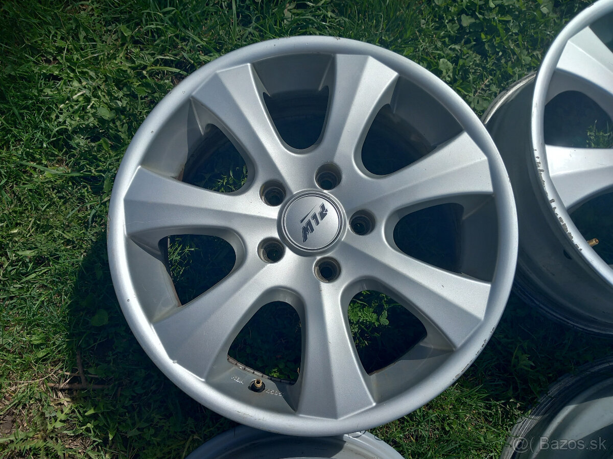 5x120 R17 ET 45 - - 3