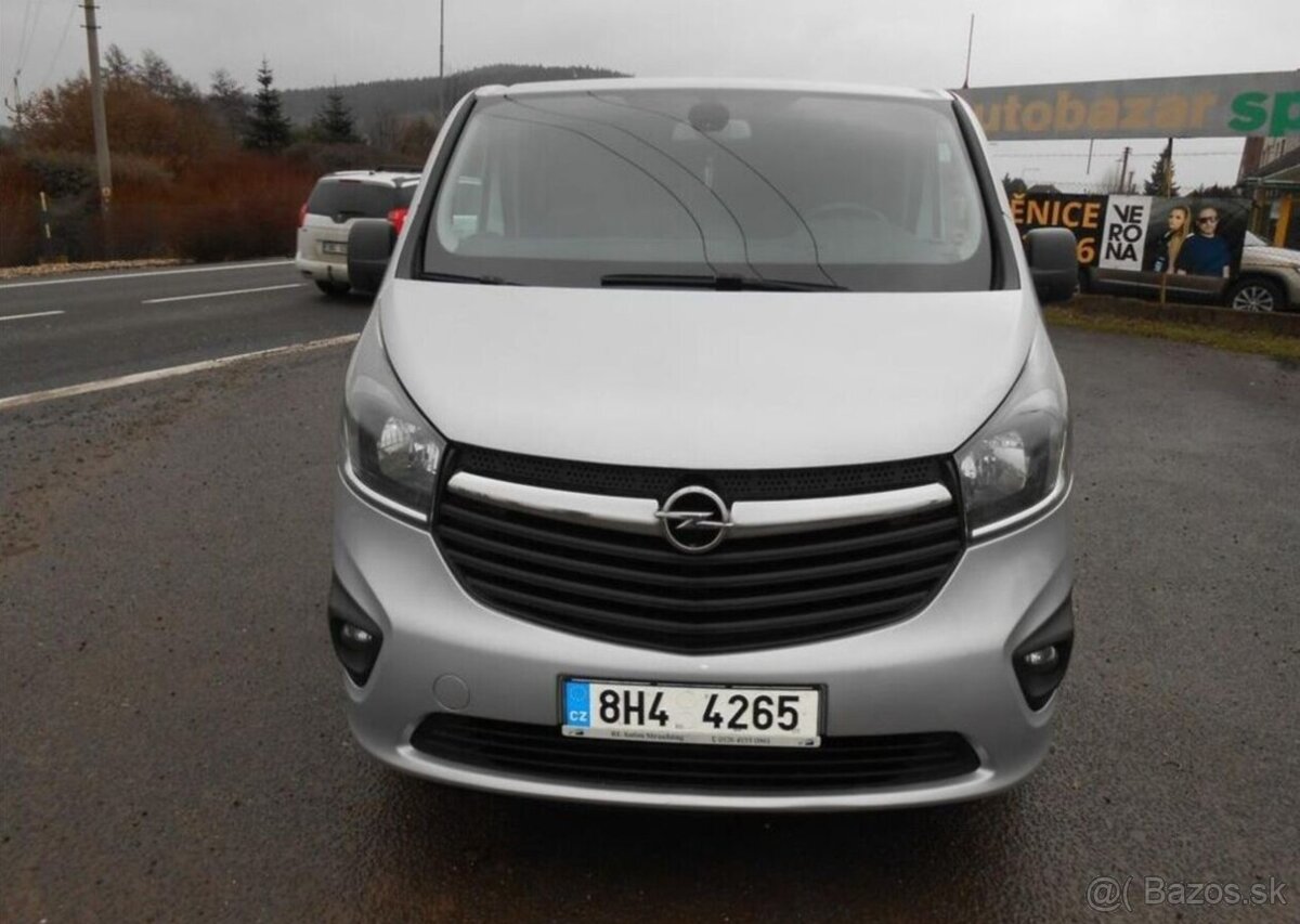 Opel Vivaro 1,6 92 kW 9 Míst Serviska nafta - 3