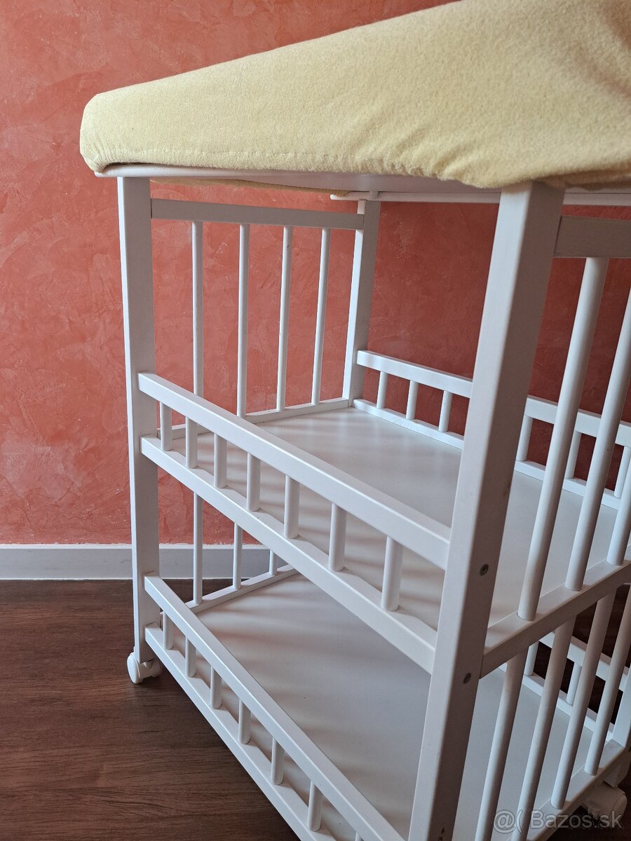 Prebaľovací pult (s kolieskami) - 3