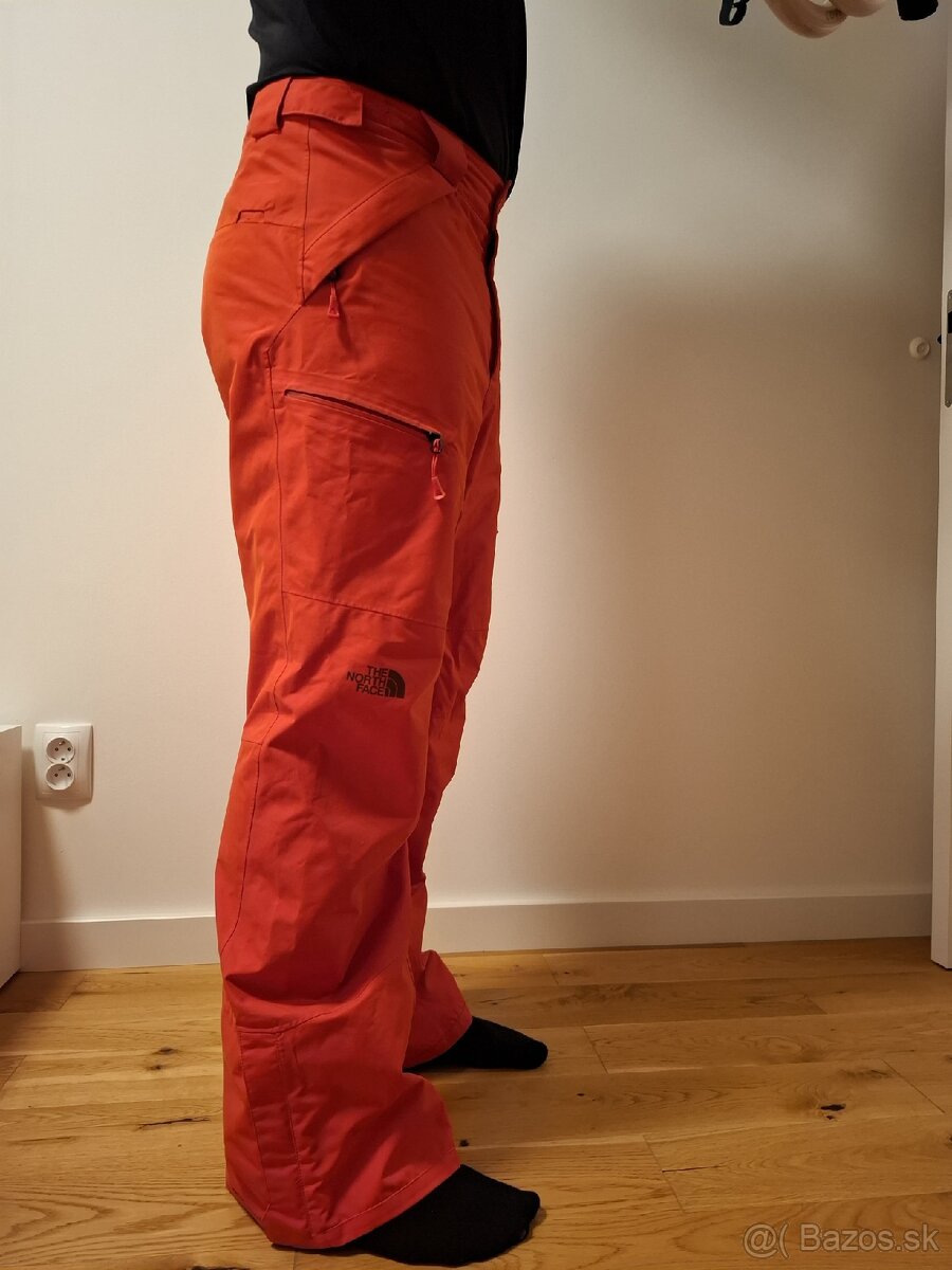 The North Face Goretex nohavice velkost M - 3