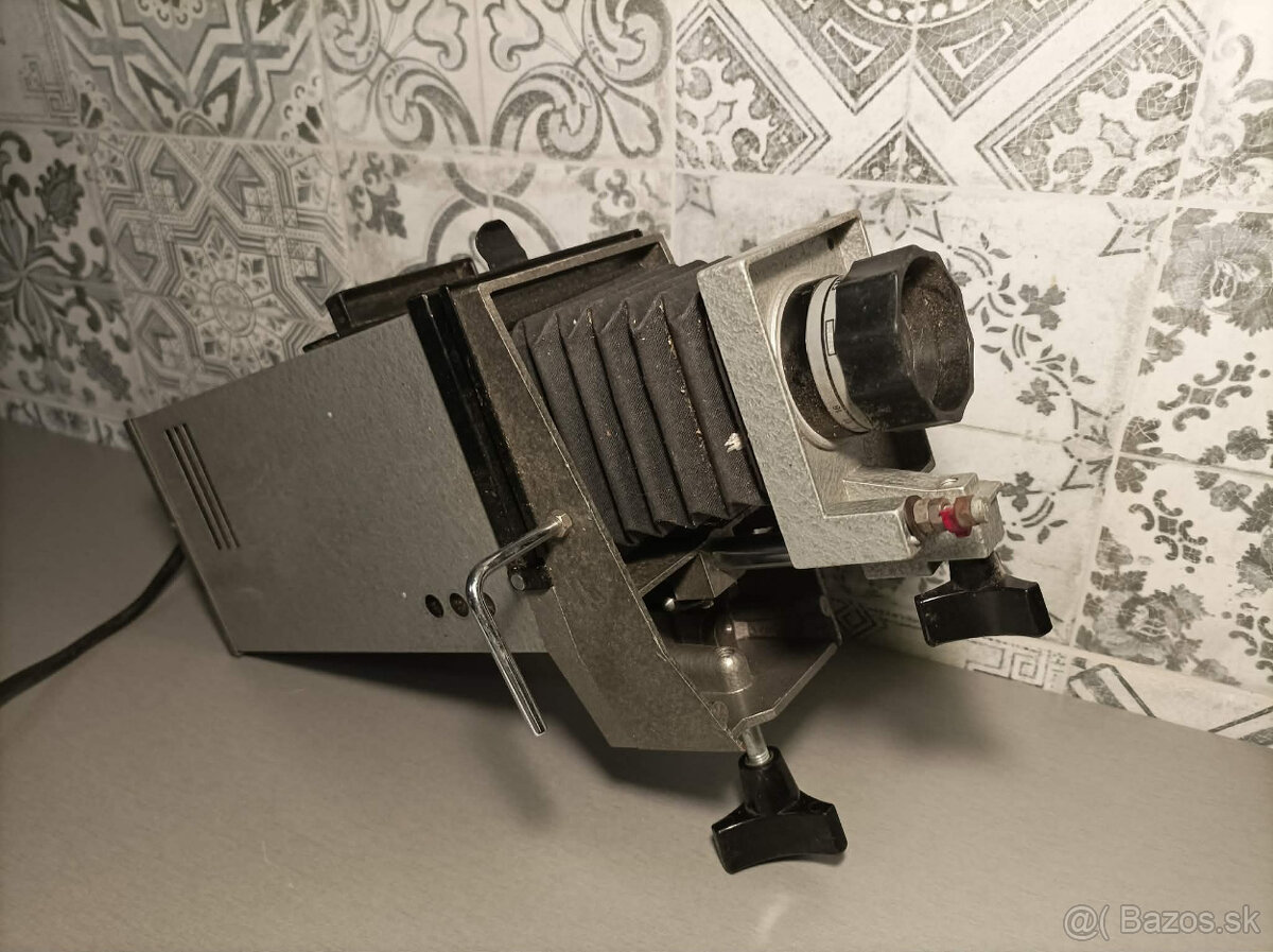 Zväčšovací pristroj Krokus 44 Color - 3