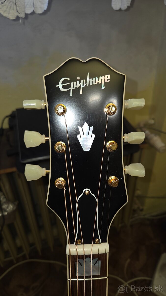 Epiphone J-200 - 3