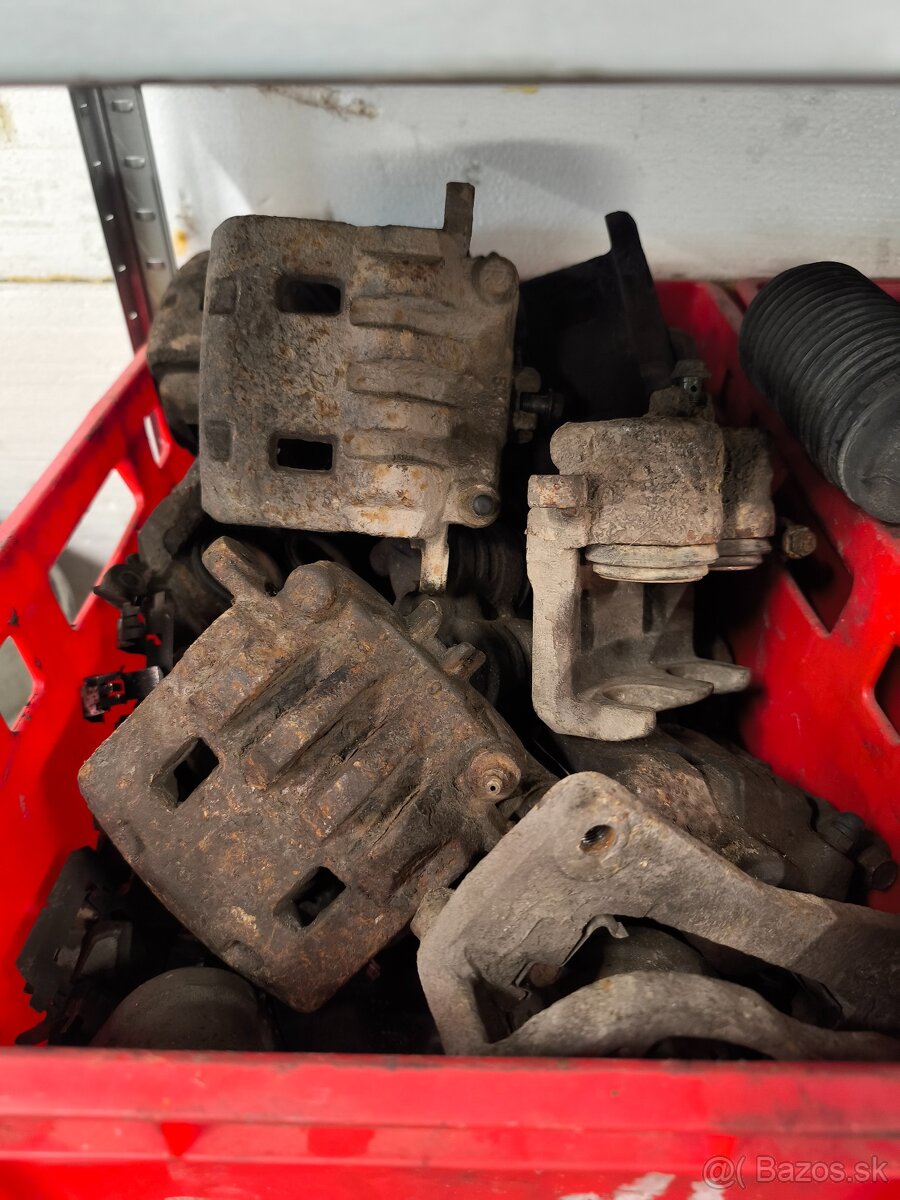 SUBARU - náhradné diely - 3