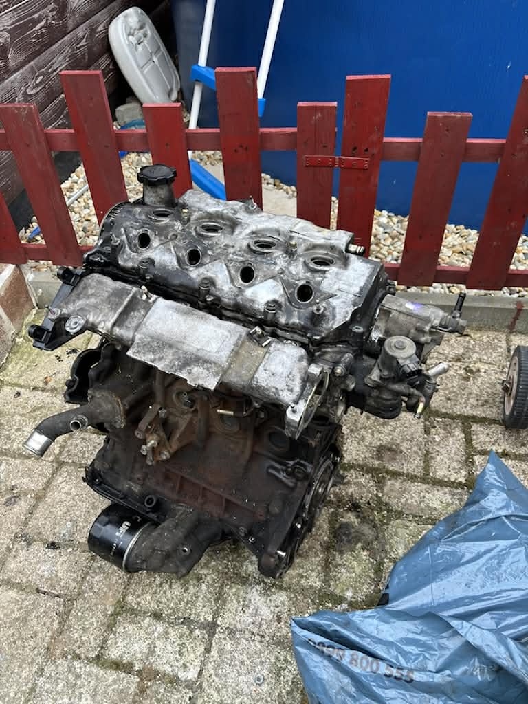 Diely motora toyota rav4 2004 - 3