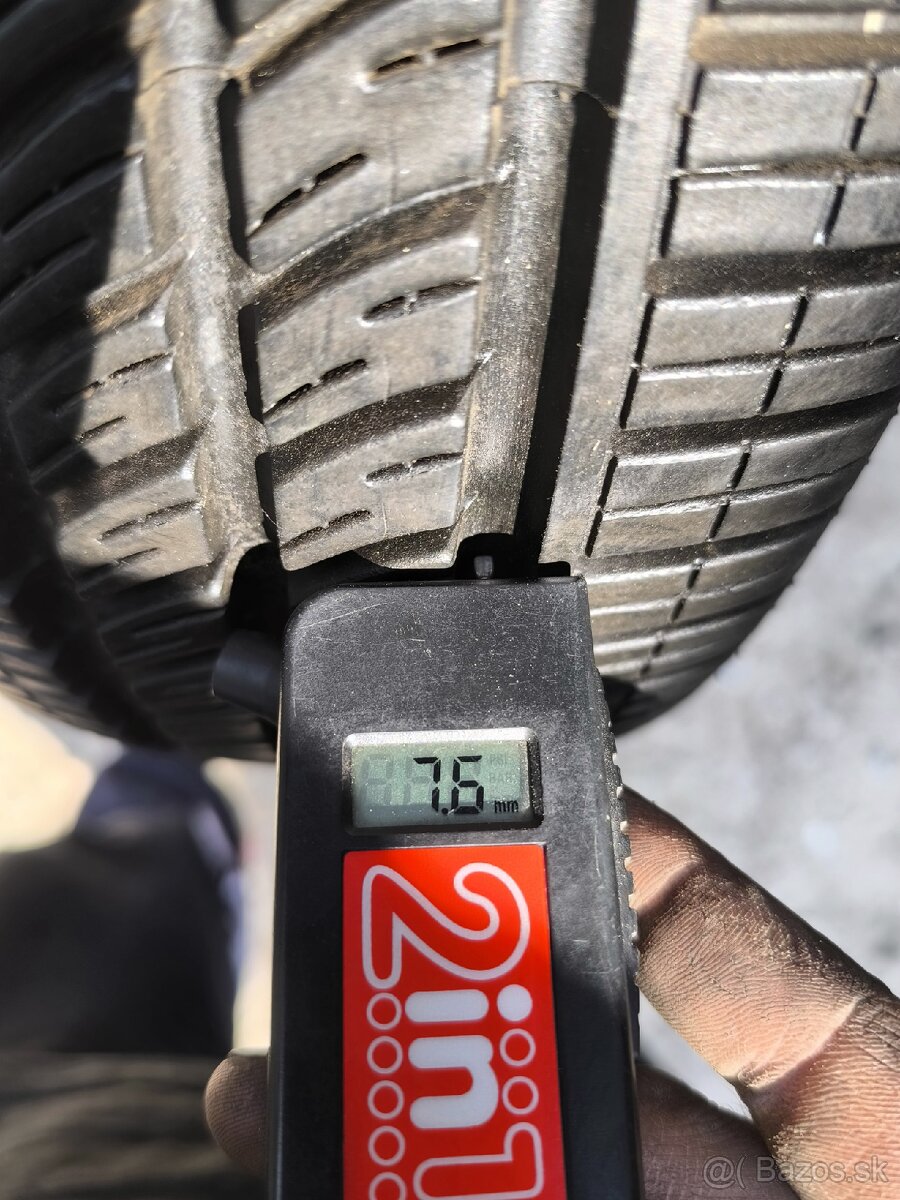 Pirelli Cinturato P4 175/70 R13 82T - 3