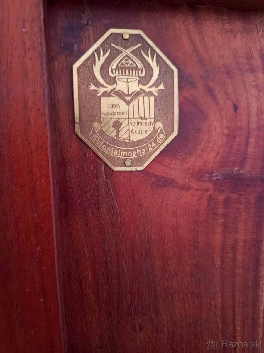 Konzolový stolík z akáciového drevq - 3