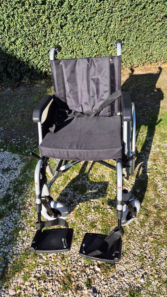 Mechanický invalidný vozík - 3