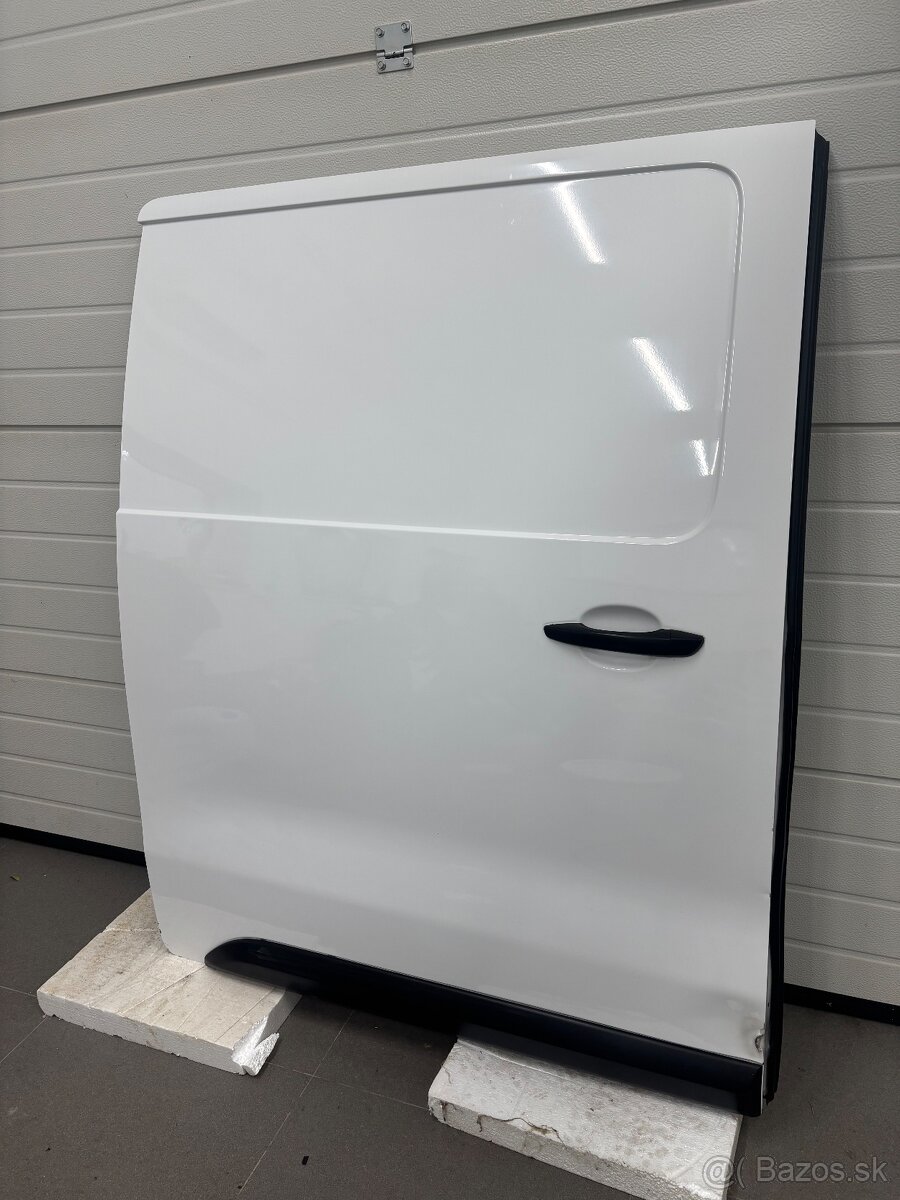 Predám dvere posuvné Peugeot Expert - 3