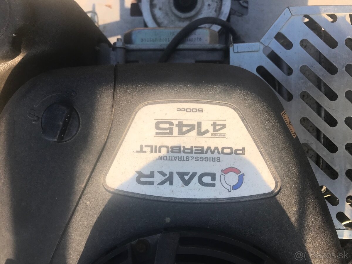 Jednonápravový malotraktor DAKR - 3