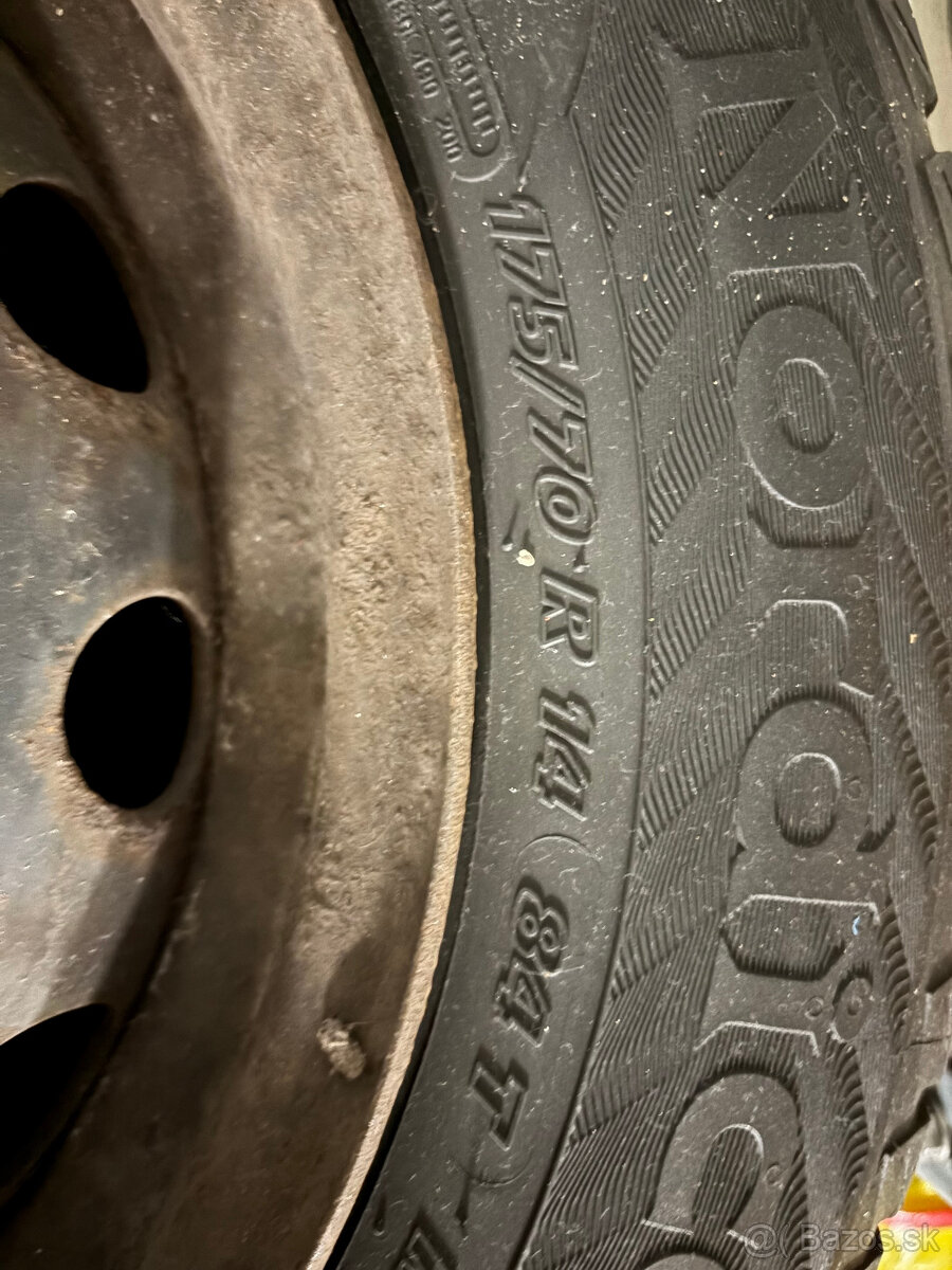 Plechace 4x100 + stare zimne 175/70 r14 - 3