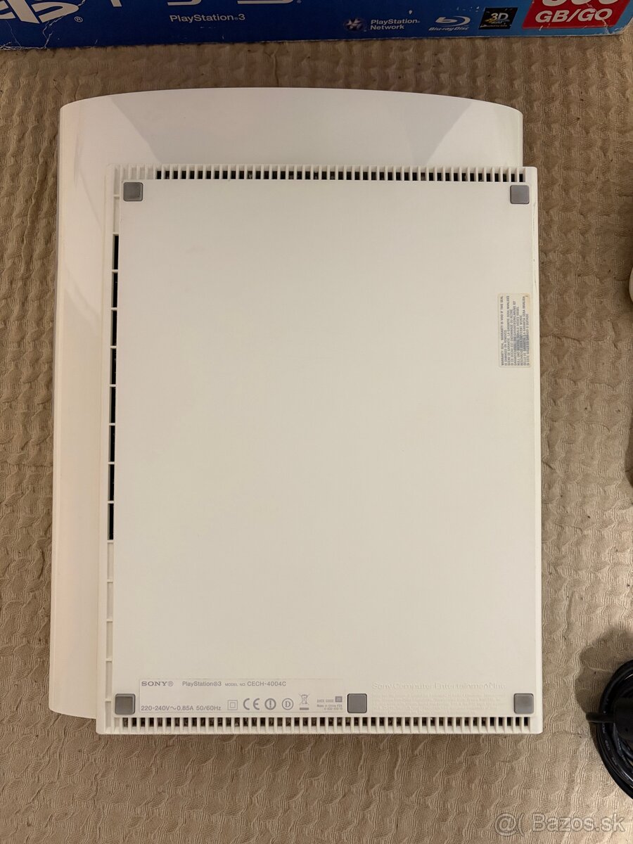 Ps3 superslim white 500GB - 3