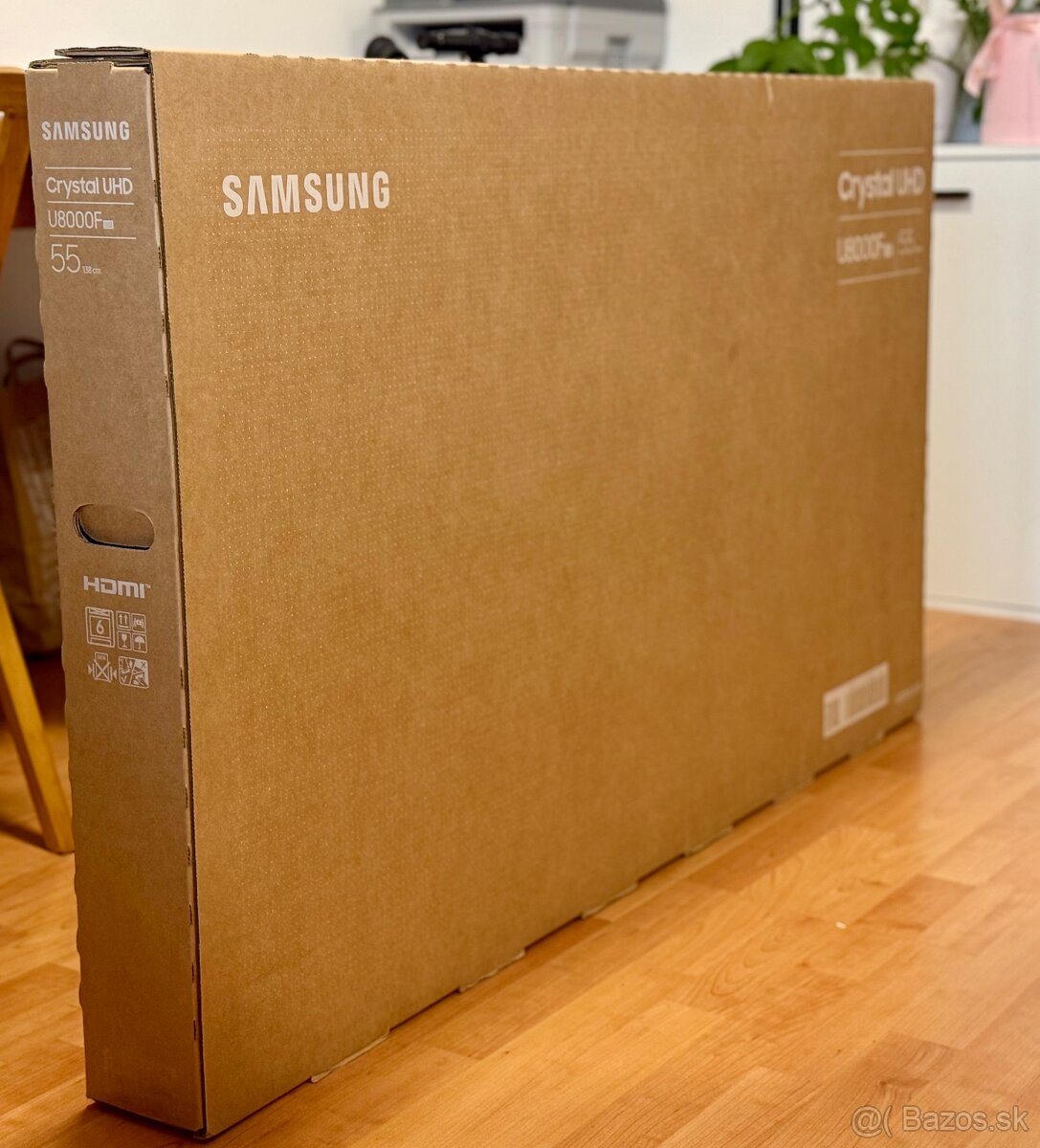 Samsung 55" 4K LED UHD Smart TV, Black - 3