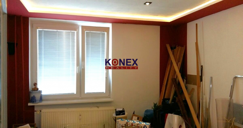 Veľkometrážny 4-izbový byt na ulici BEREHOVSKEJ v Trebišove - 3