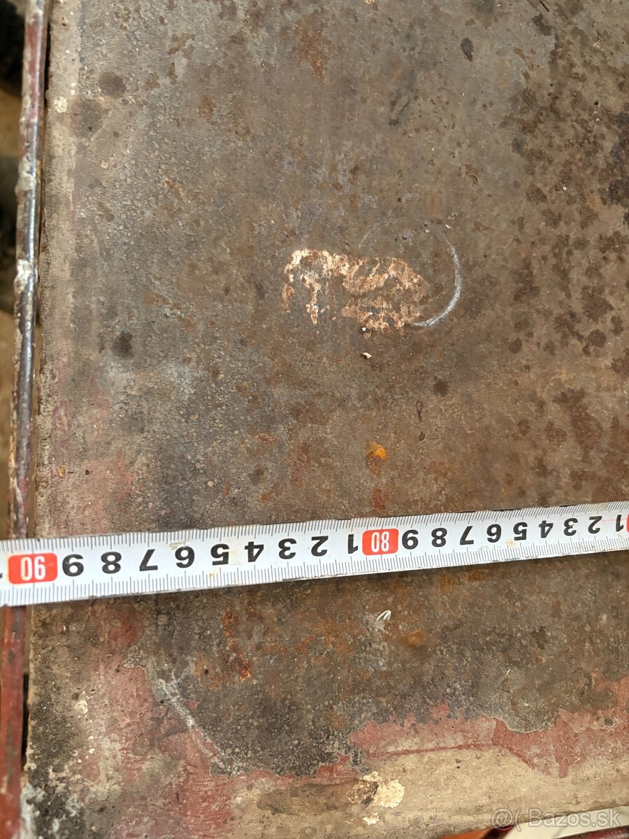 Vibracny stol + formy - 3