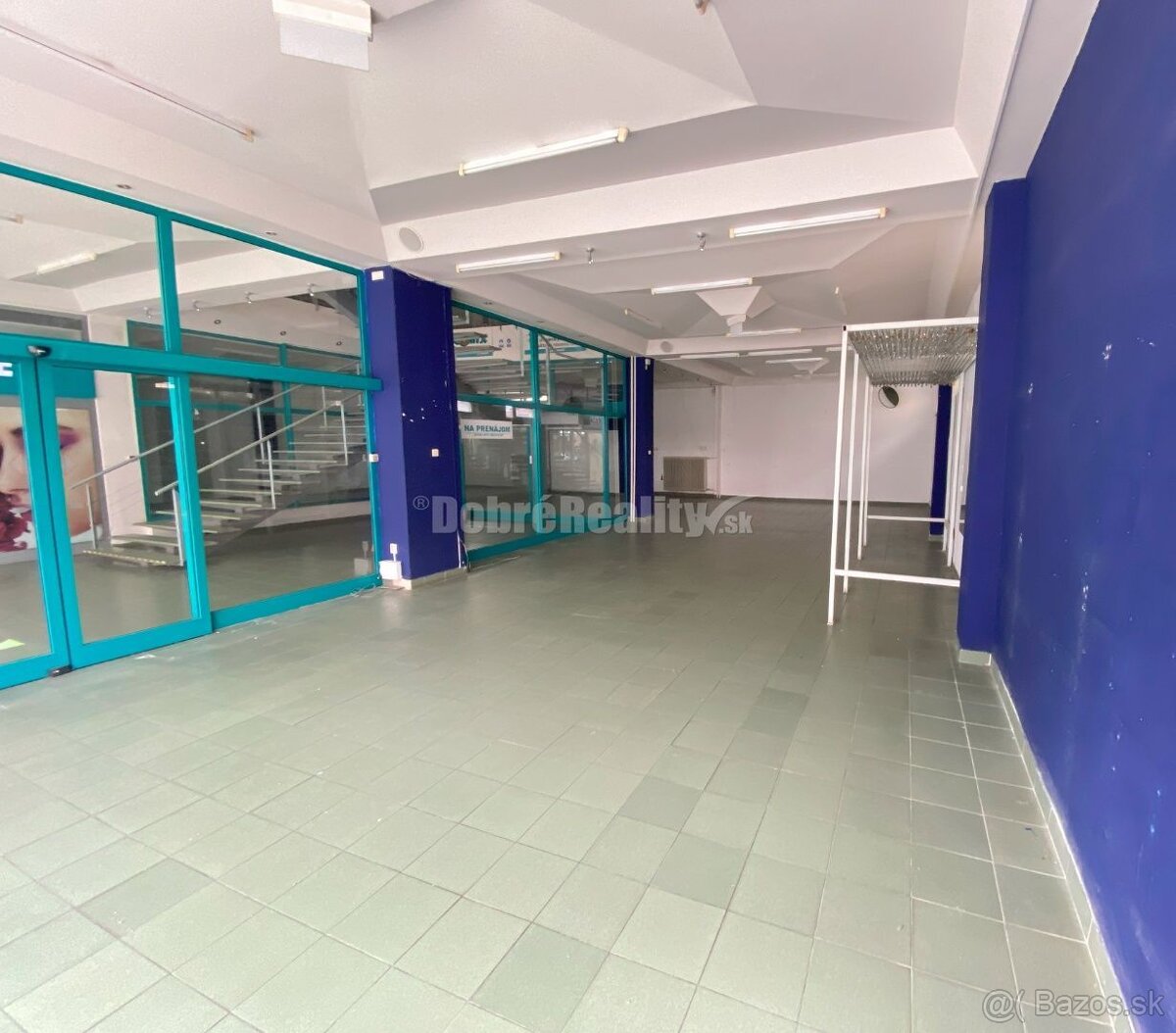 Na predaj veľká komerčná budova v centre Rimavskej Soboty - 3