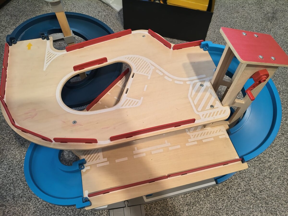 Parkovacia garáž - 3