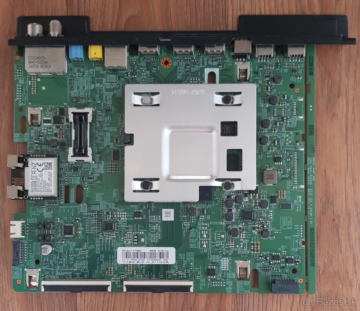 SAMSUNG UE49NU7172UXXH - 3