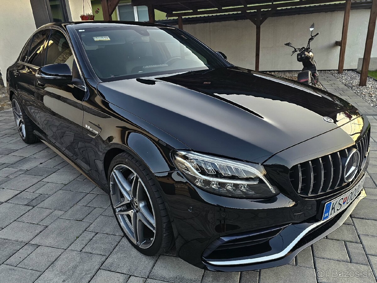 Mercedes-Benz C63 AMG 2019 - 3