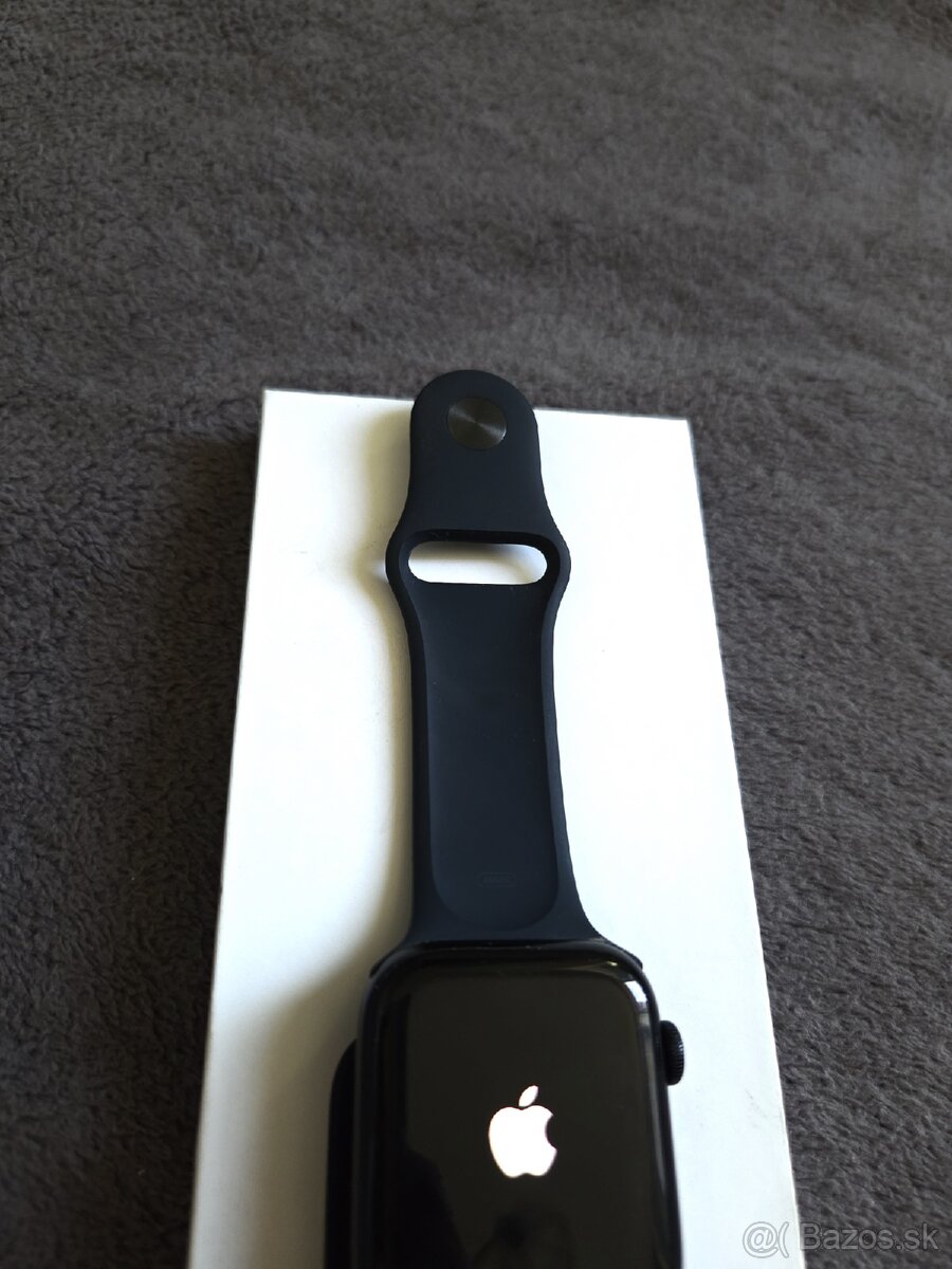 Apple Watch SE Gen 2 - 3