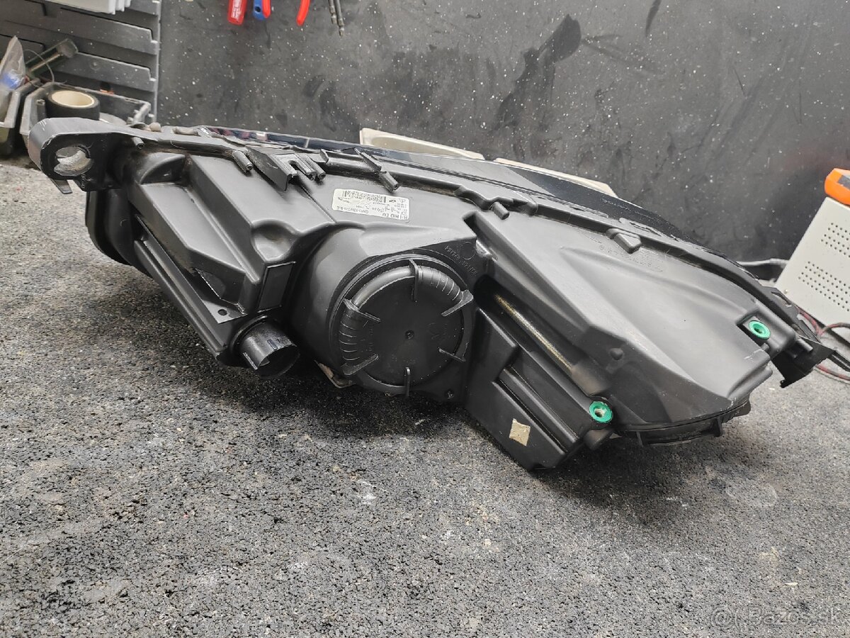 Jaguar F-Pace xenon, svetlo - 3