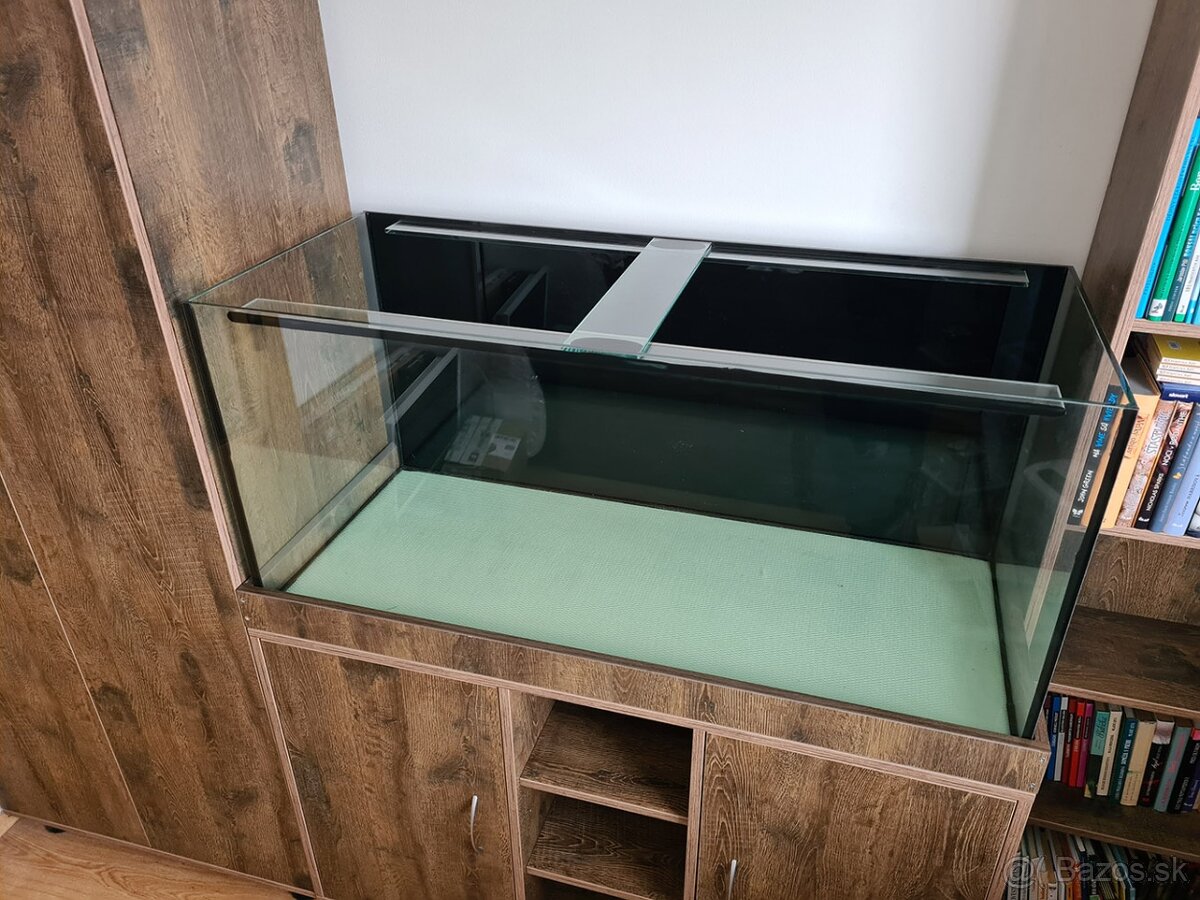 Predám nepoužívané akvárium 120x55x50cm so skrinkou a štrkom - 3