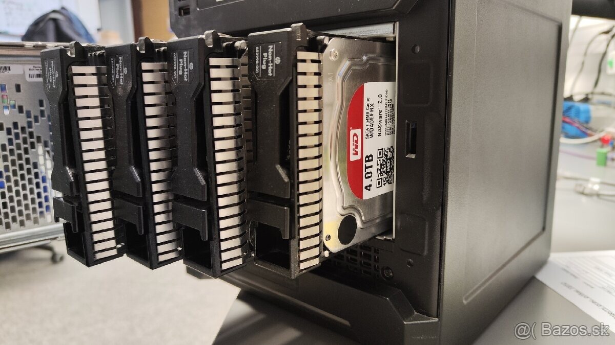 HP Proliant Microserver Gen8 - Xeon,16GB RAM,SSD,8TB HDD,iLo - 3