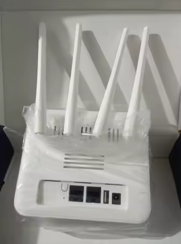 Predám NOVY 4G WiFi modem – az 300 Mbit/s - 3