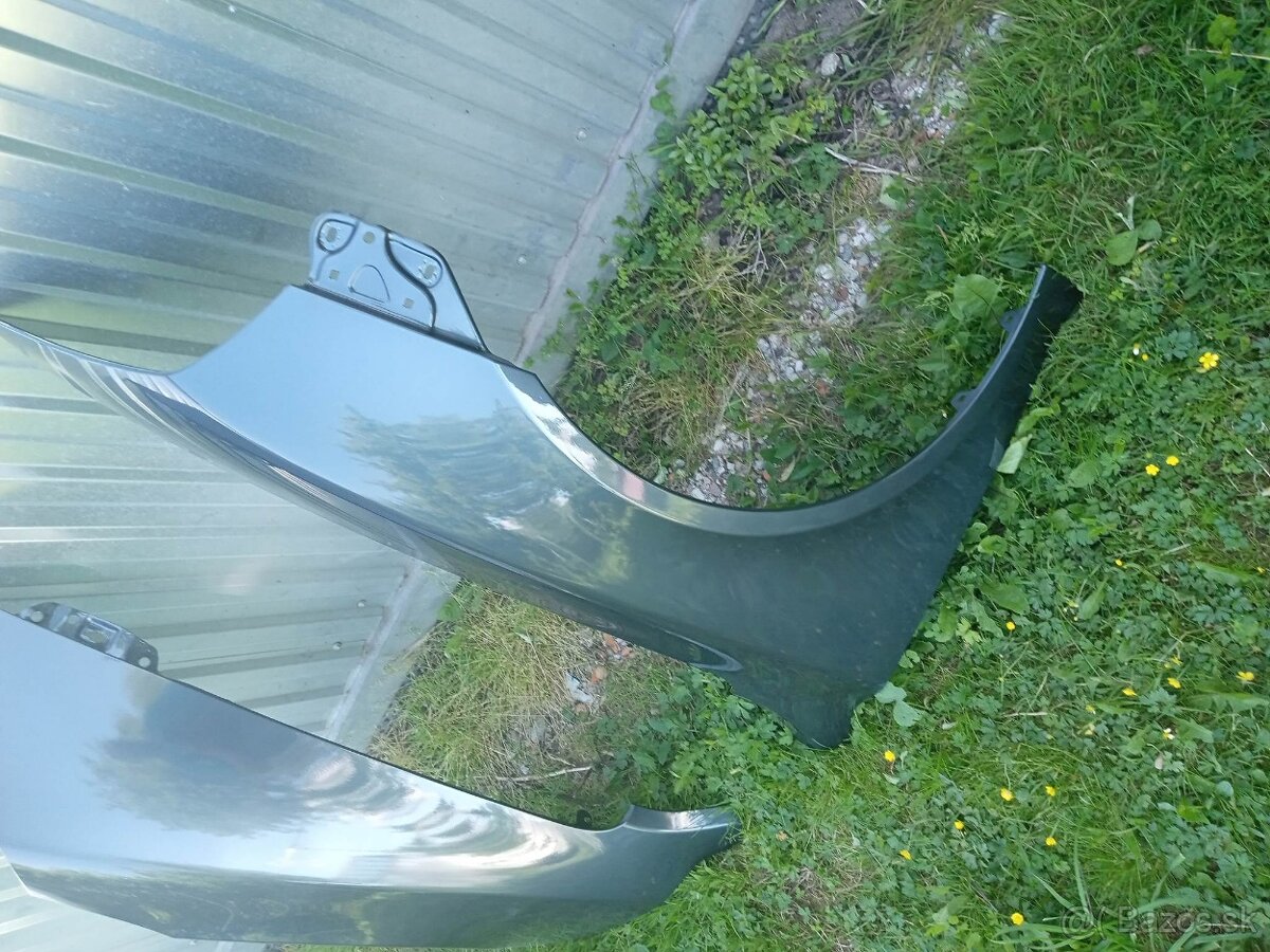 PREDAM PREDNE Blatníky Škoda Octavia 2 FARBA:9901 - 3