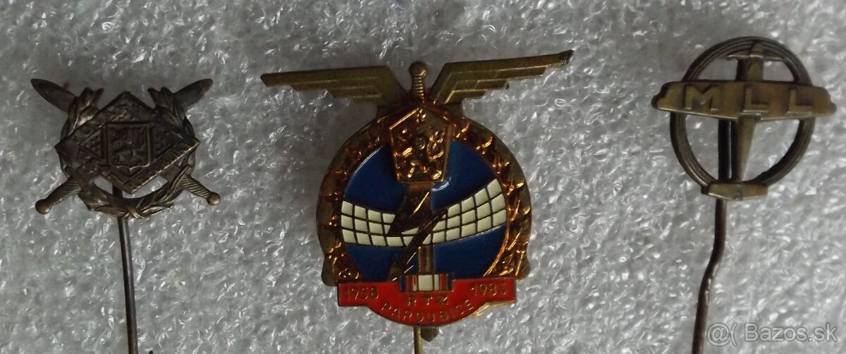 odznaky na ihlu - armáda i iné - 3