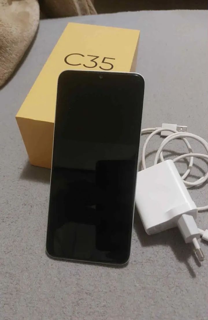 Iphone 7plus ,realmec35 - 3