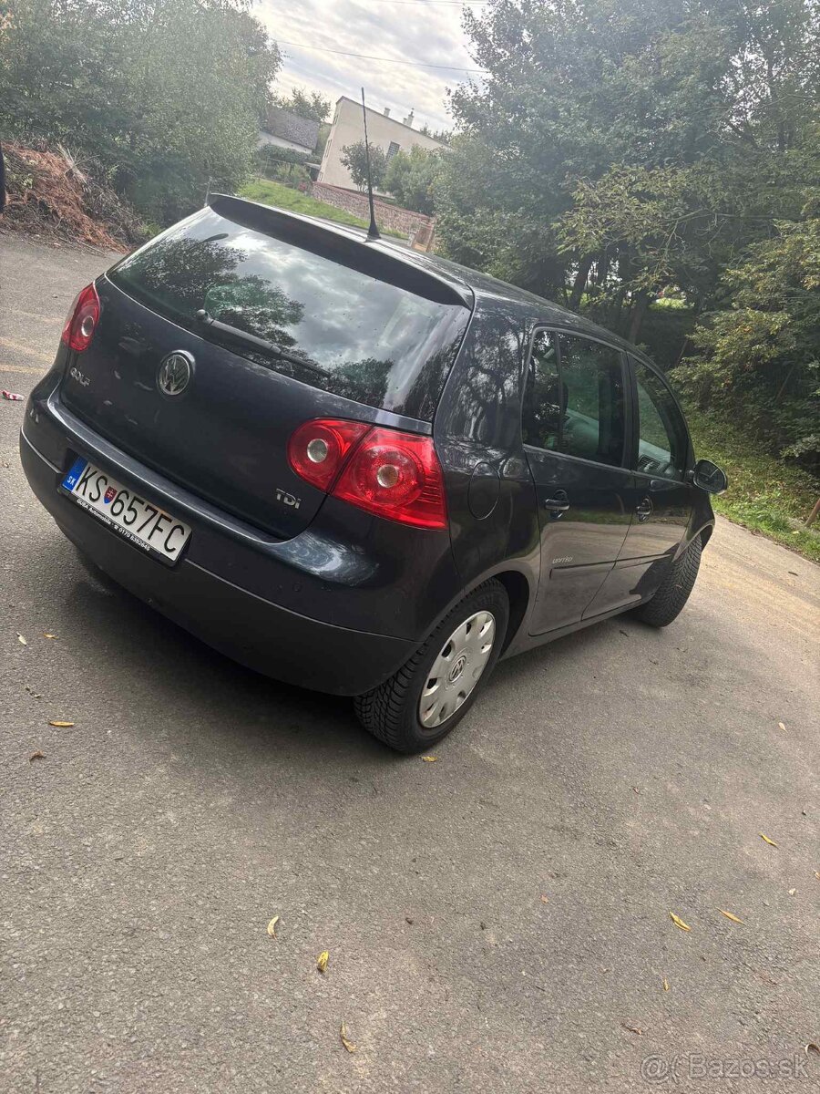 Golf 5 - 3