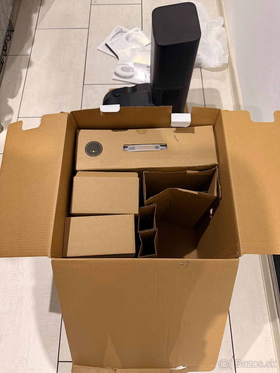 Robotický vysávač iRobot Roomba i7+ - 3