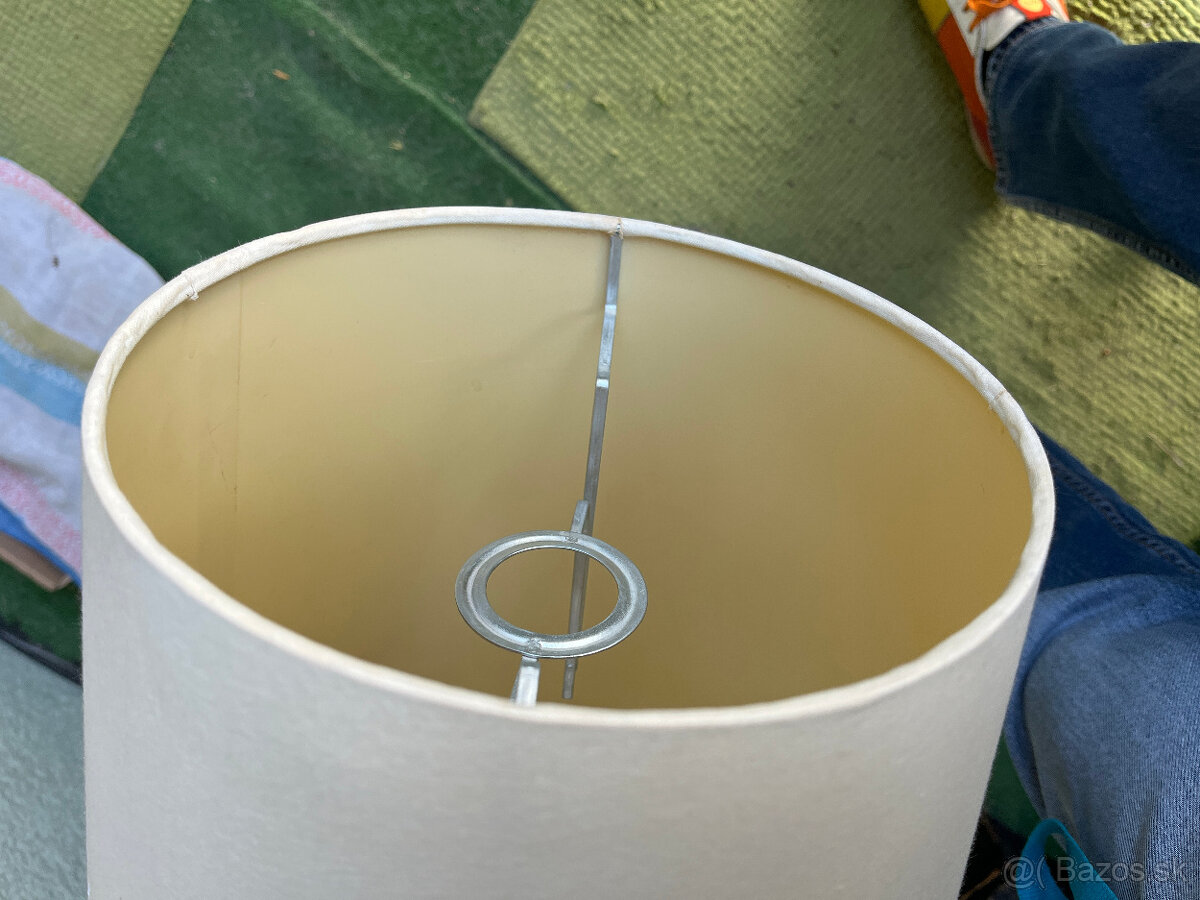 Predám biele tienidlo na lampu - 3