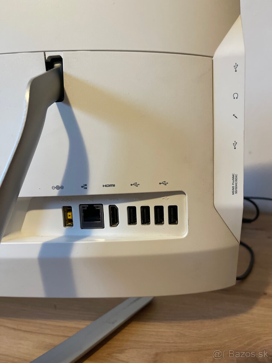 Lenovo C360 (All-in-One PC) - 3