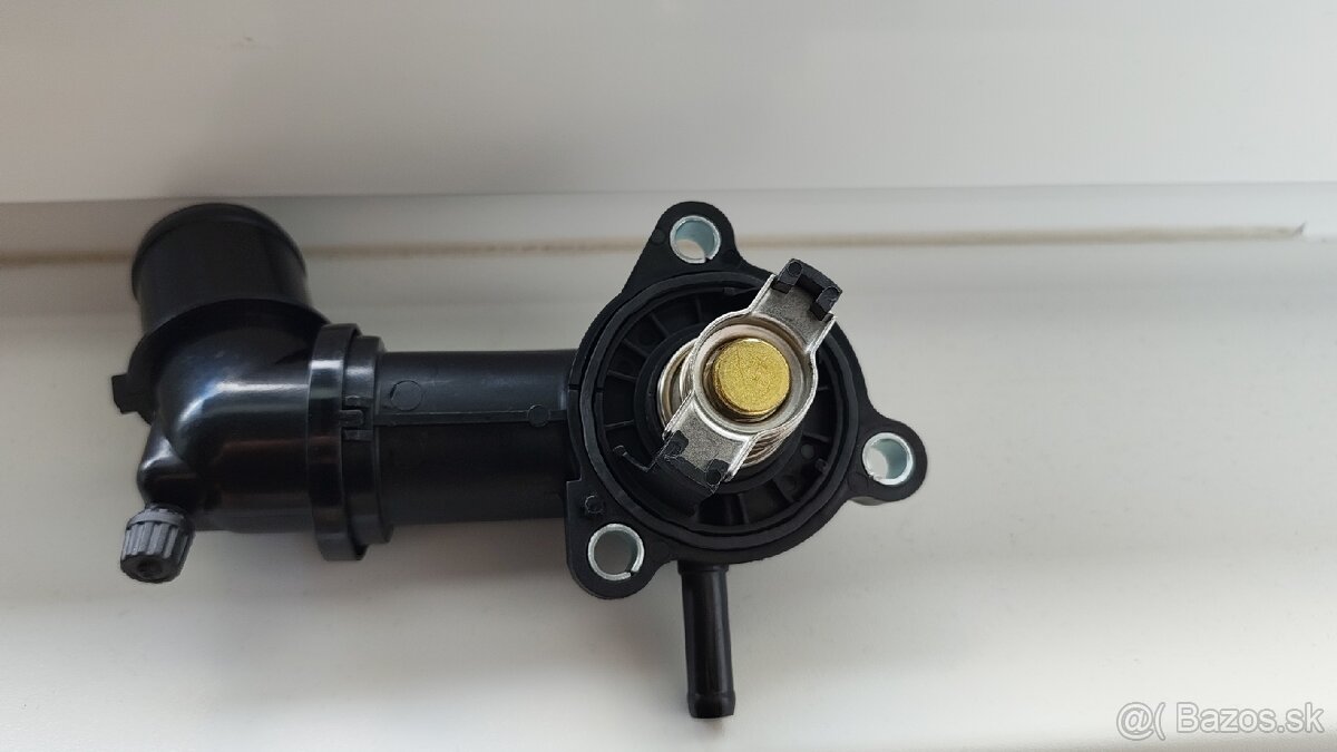 Termostat + snímač teploty na Opel Insignia 2,0 cdti - 3
