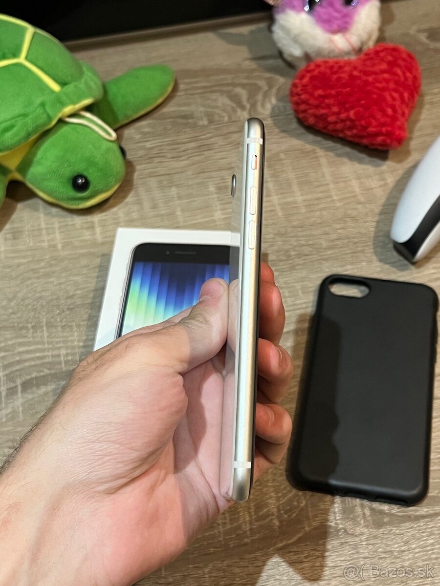 Apple iPhone SE 2022 64GB White - 3