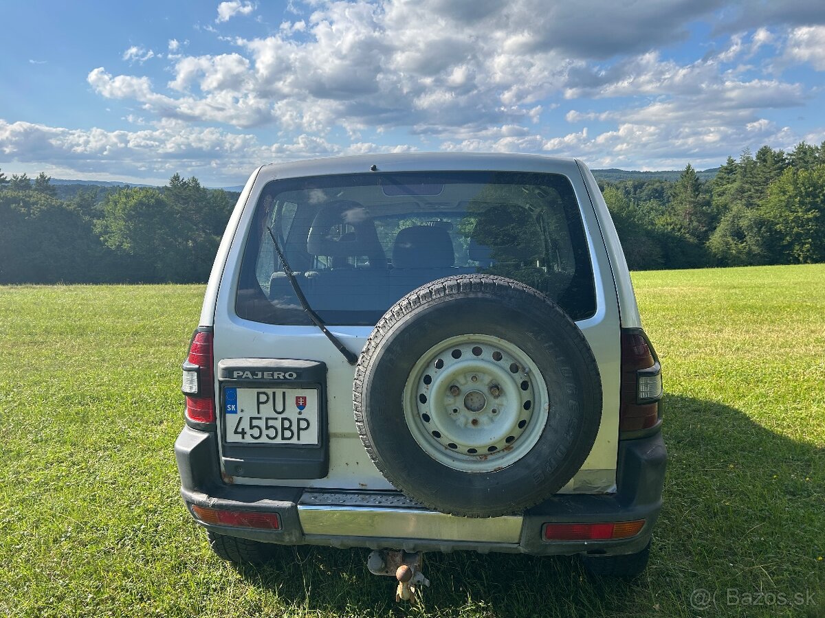 Mitsubishi Pajero 2,5 - 3