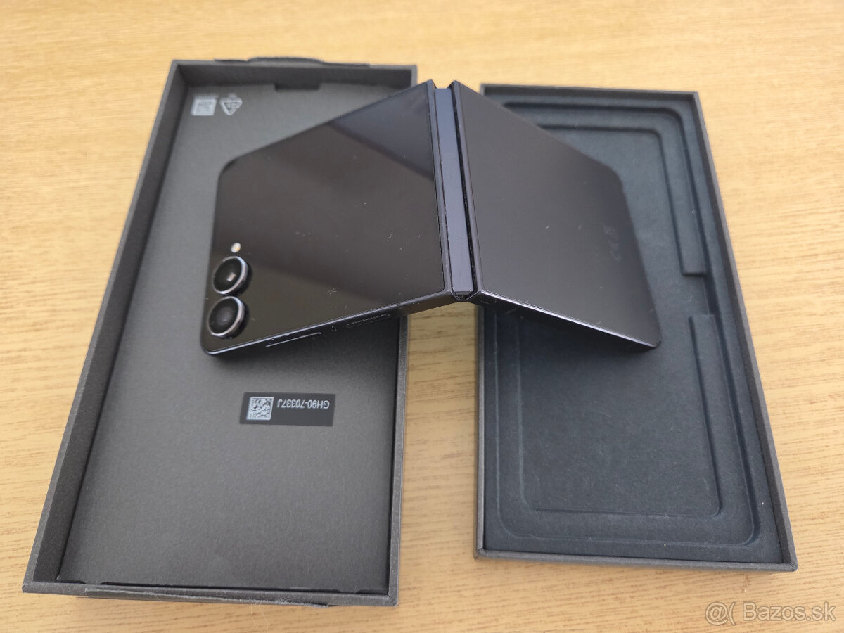 Samsung Galaxy Z Flip 7 - 3