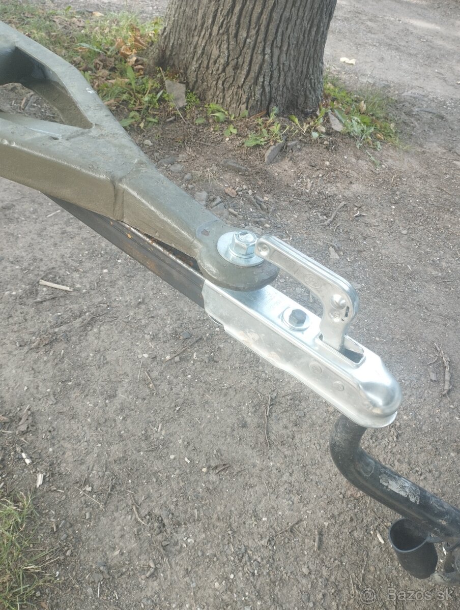 Klaničak ,Vlečka na drevo - 3