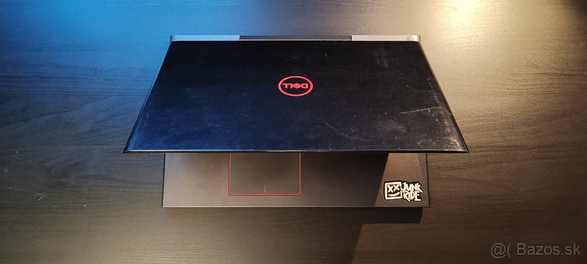 Dell Inspiron 15 7577 - 3