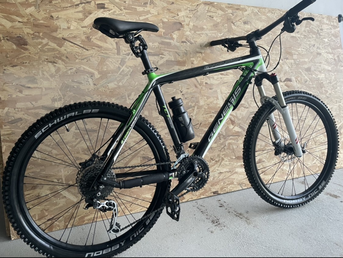 Bicykel Genesis Carbon Comp - 3