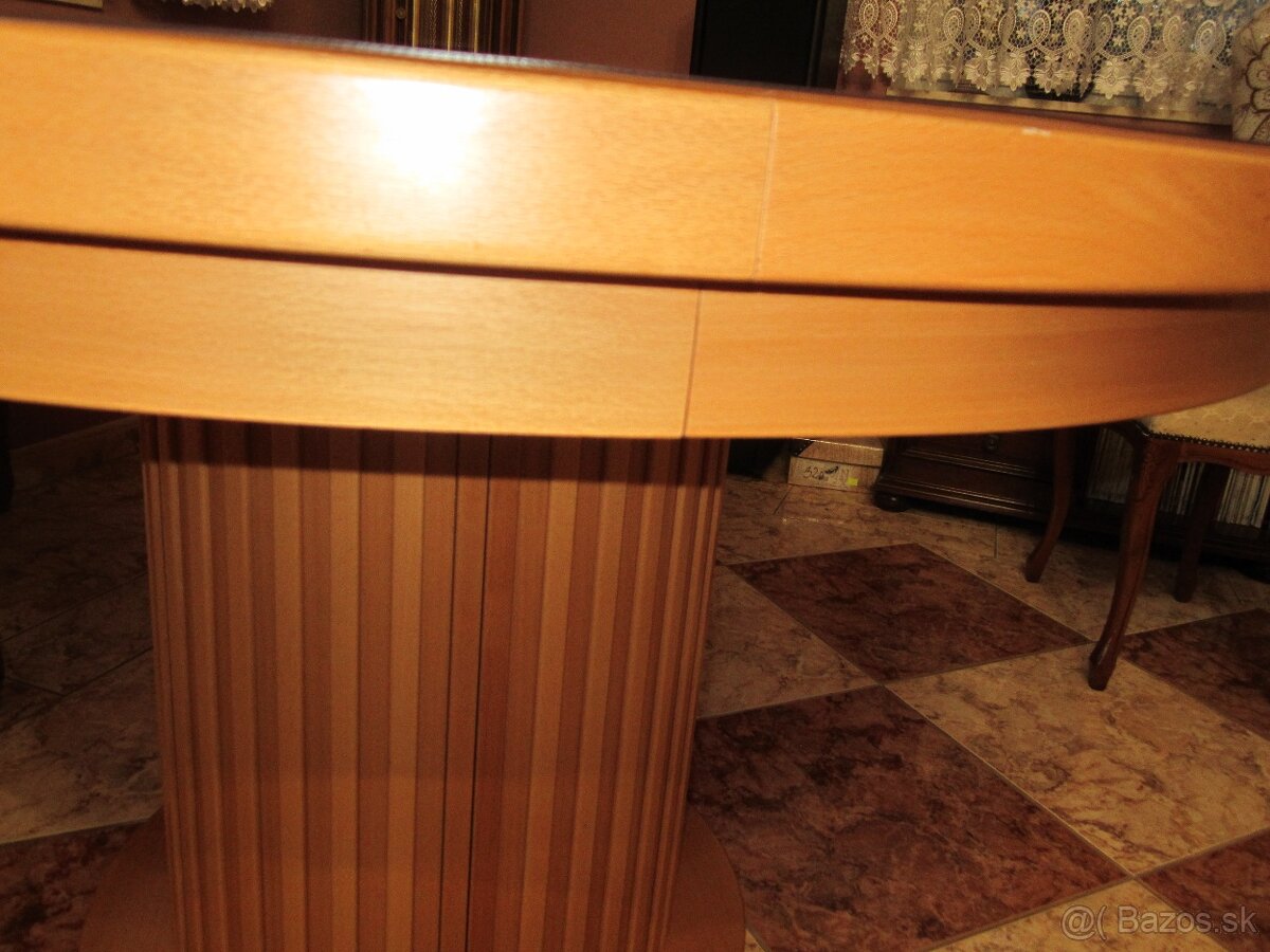 Jedálenský stôl OKRÚHLY - 3