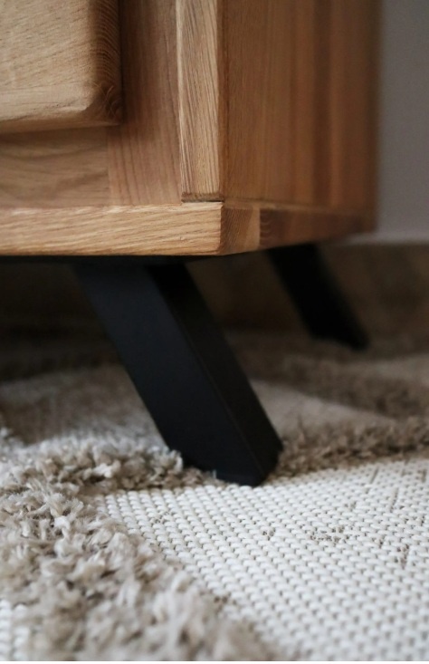 Dubový TV stolík - 3