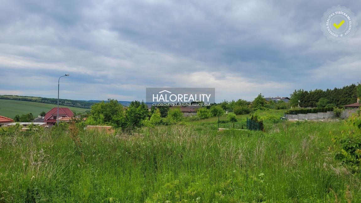 HALO reality - Predaj, pozemok pre rodinný dom 318 m2 Nitr - 3