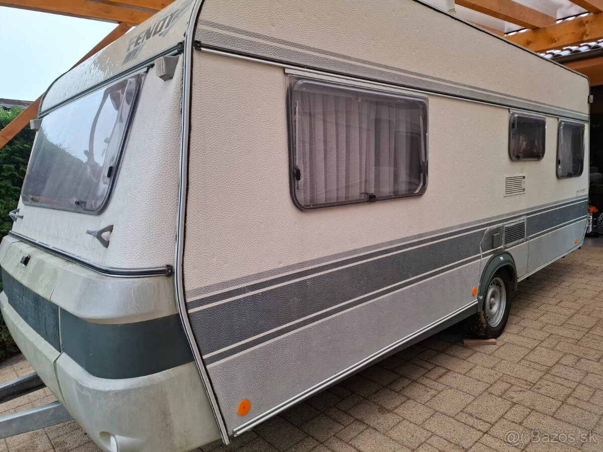 Fendt 530 - poschodová posteľ - 3