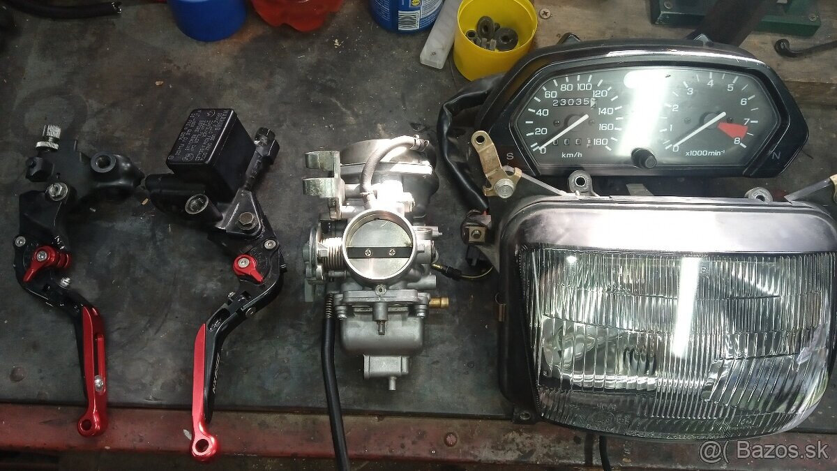 Honda NX 650 Dominator - 3