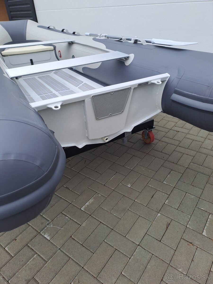 Nafukovací RIB čln Gladiator 380 AL. - 3