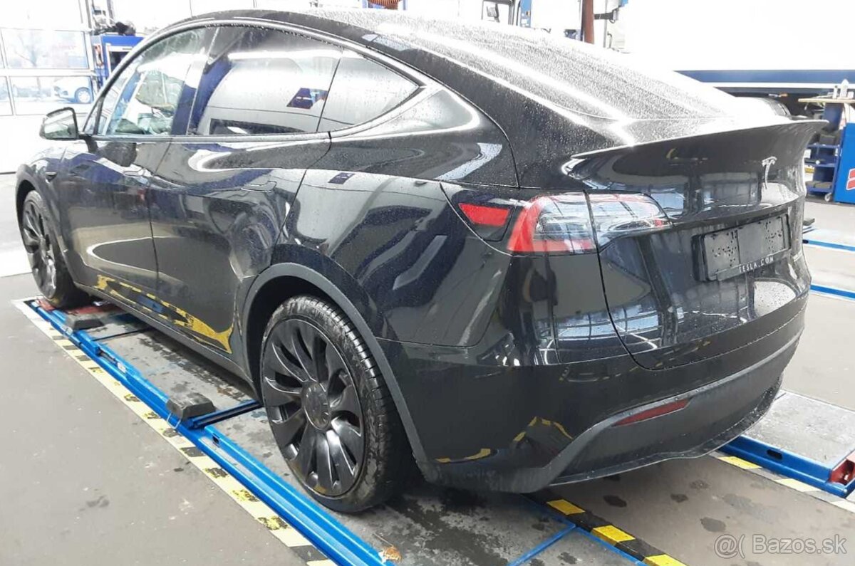 Tesla Model Y Performance Long Range Dual Motor AWD 393kW - 3