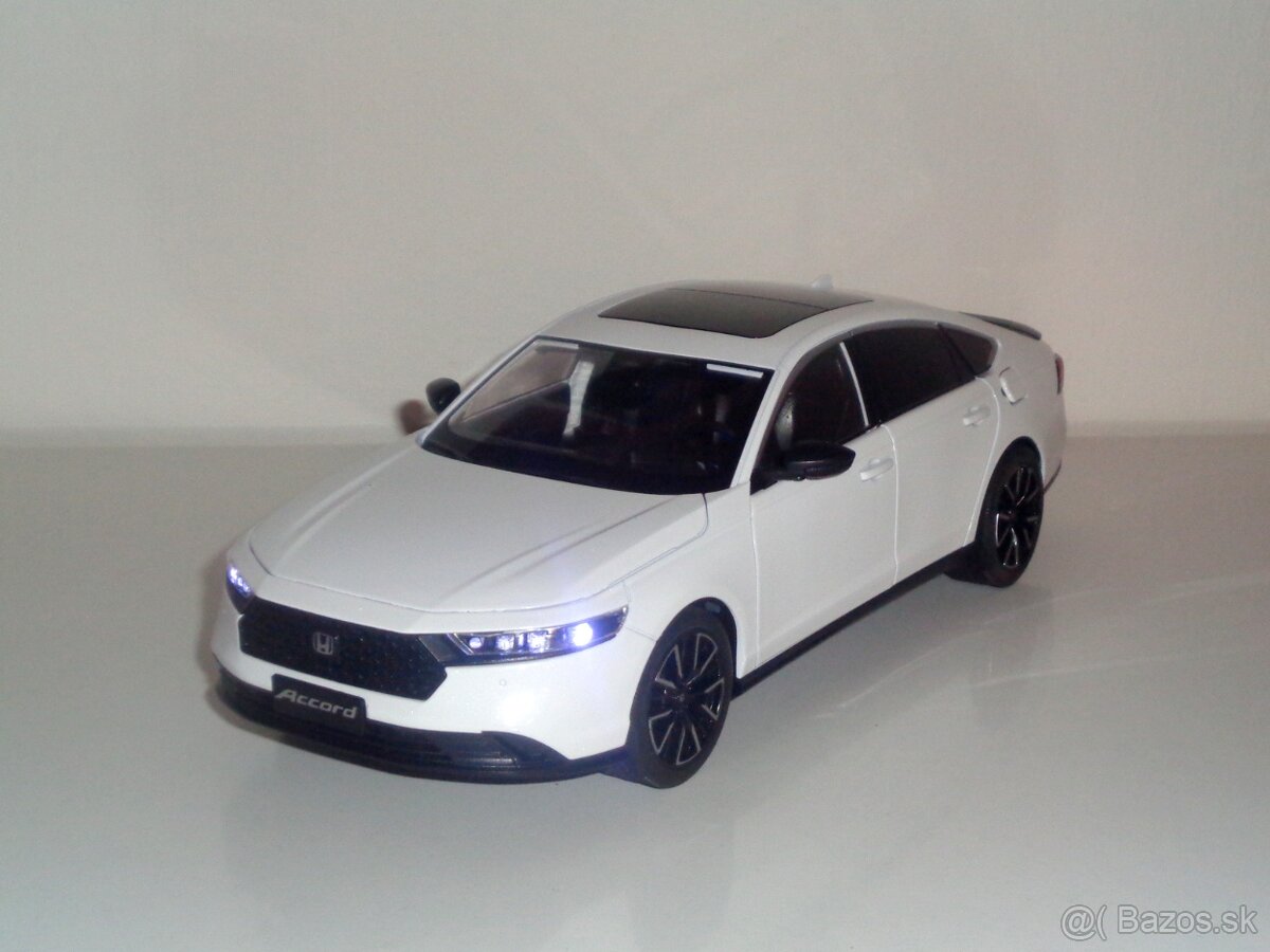 1:18 Honda Accord - 3